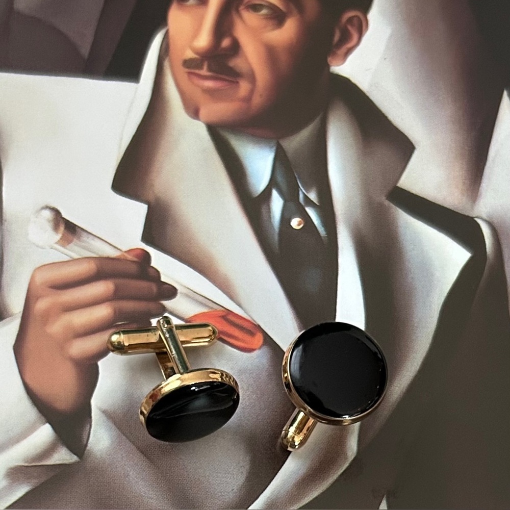Faux Onyx/Gold Tone Vintage Cuff Links